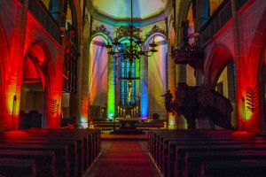 1. Advent: sublan Gottesdienst mit Lich